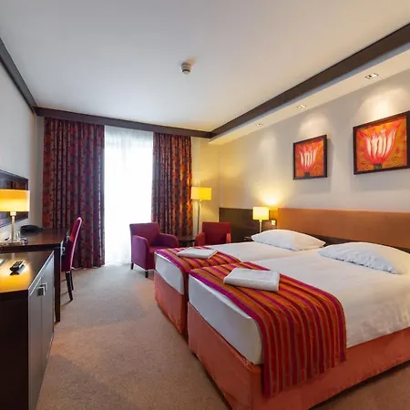 Pagony Wellness 4*